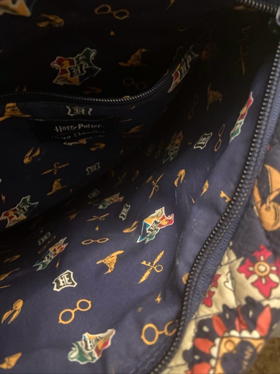 Vera Bradley Harry Potter Triple Zip Hipster Crossbody Bag HOME TO HOGWARTZ - Picture 6 of 12